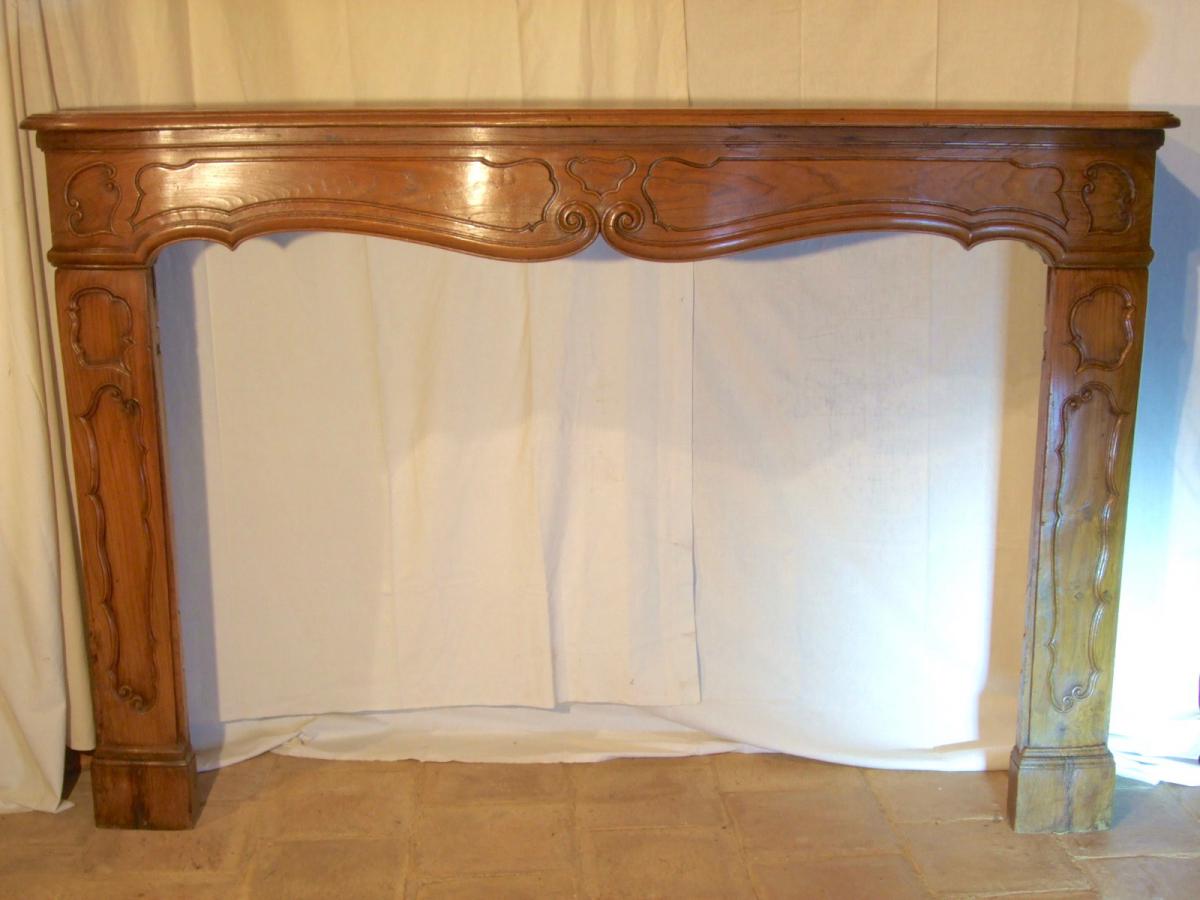 18th Century  Wood Mantel-photo-2