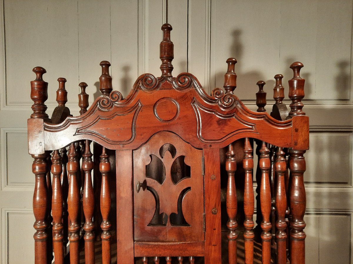 Provençal Panetière In Molded And Carved Walnut From The Eighteenth Century.-photo-4