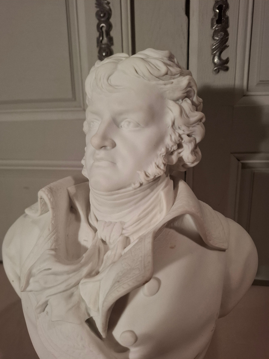 Buste en biscuit de Sèvres du Général Kléber, époque fin du XIXème siècle.-photo-2