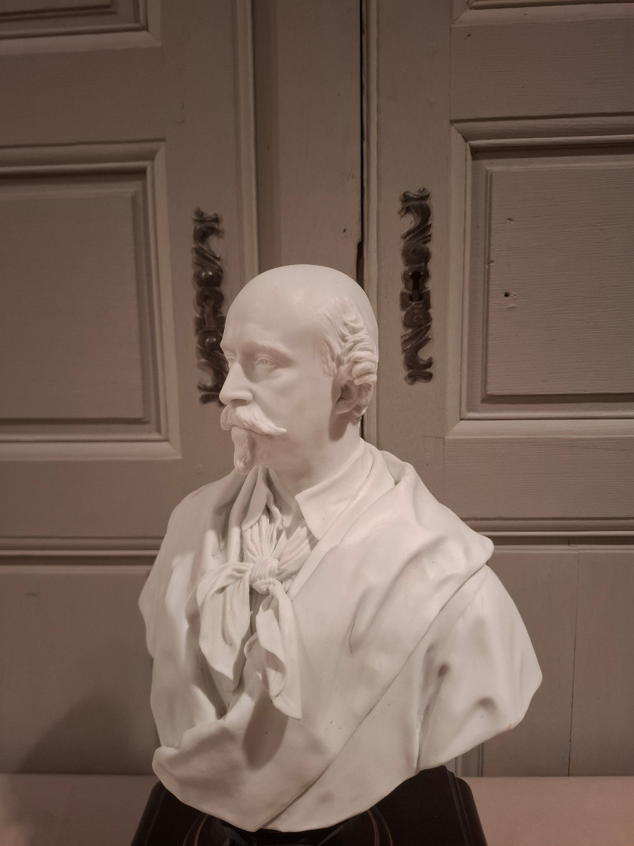 Biscuit Bust Representing The Duke Of Morny, After Iselin. Early 20th Century.-photo-1
