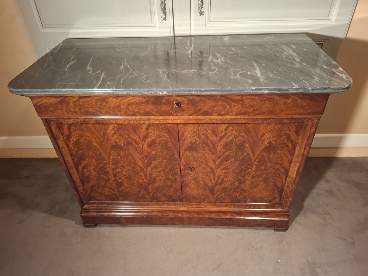 Commode à portes en acajou et tiroirs à l’anglaise, d’époque Louis-Philippe.-photo-2