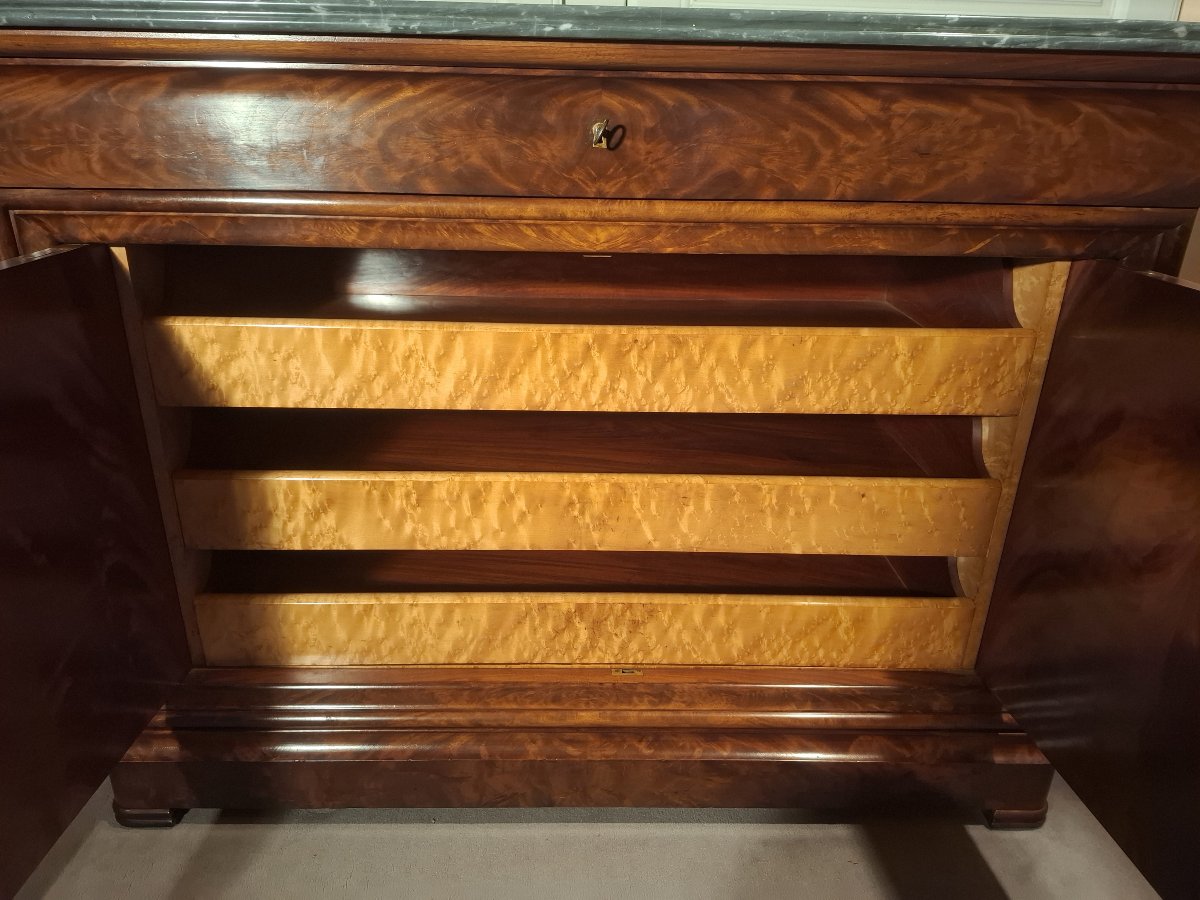 Commode à portes en acajou et tiroirs à l’anglaise, d’époque Louis-Philippe.-photo-4