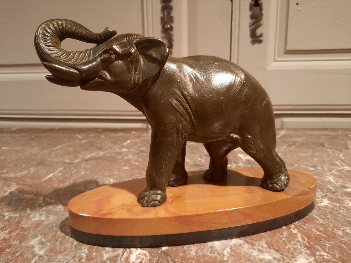 Eléphant En Régule Sur Socle En Marbre.