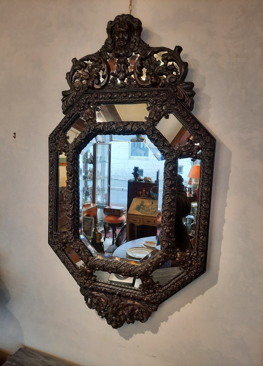 Miroir De Style Louis XIV En Laiton Repoussé.-photo-2