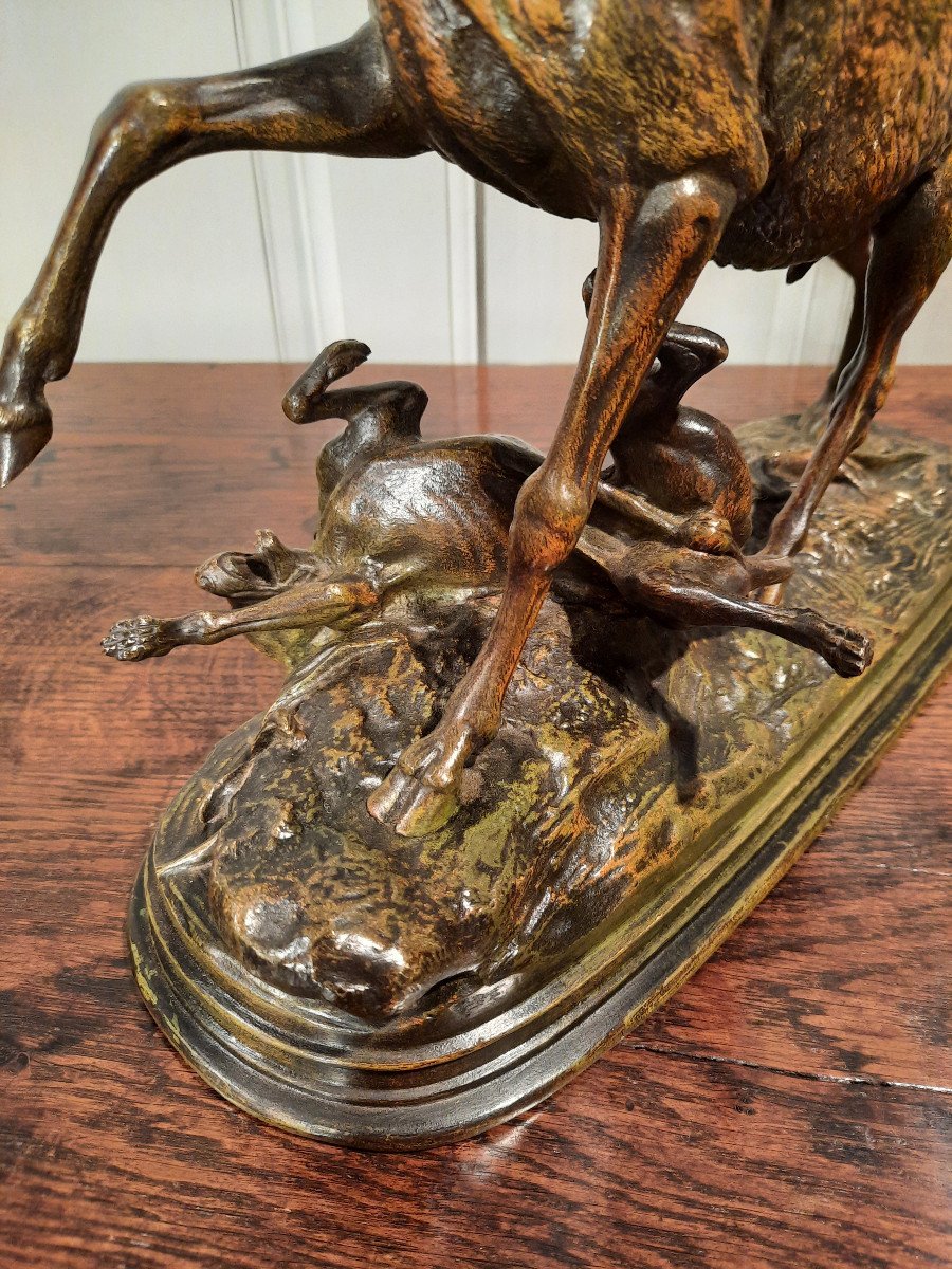 Sculpture En Bronze Représentant Un Cerf Et Un Chien, Signé Delabrierre.-photo-3