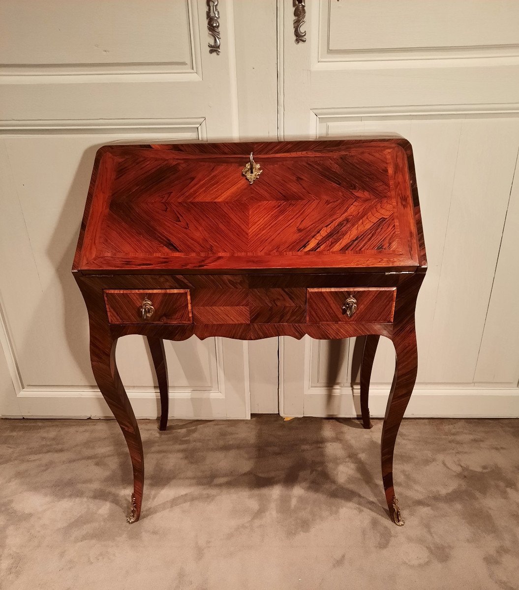 Bureau De Pente Louis XV En Palissandre D’époque XVIIIème Siècle.
