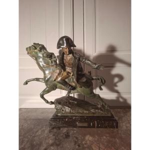 Grande sculpture de Napoléon Ier à cheval, d’époque XIXème siècle, signé R. Nannini.