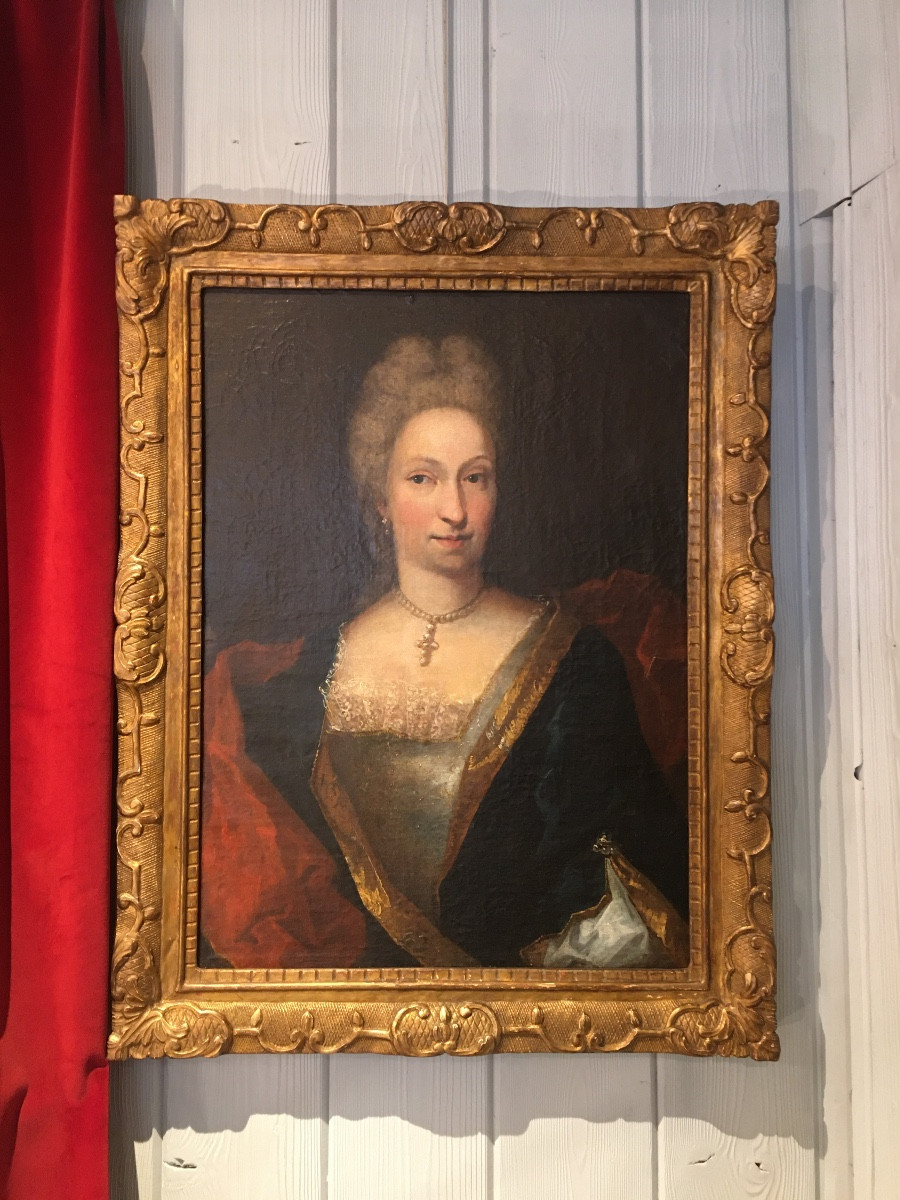 Portrait Of A Noble Lady Ec.fr Early 18th Century