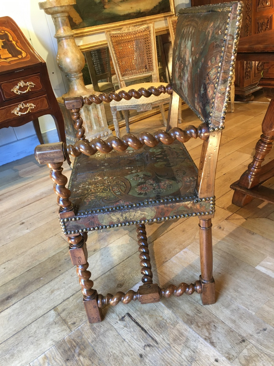 Paire de chaises à bras noyer XVIIeme -photo-3