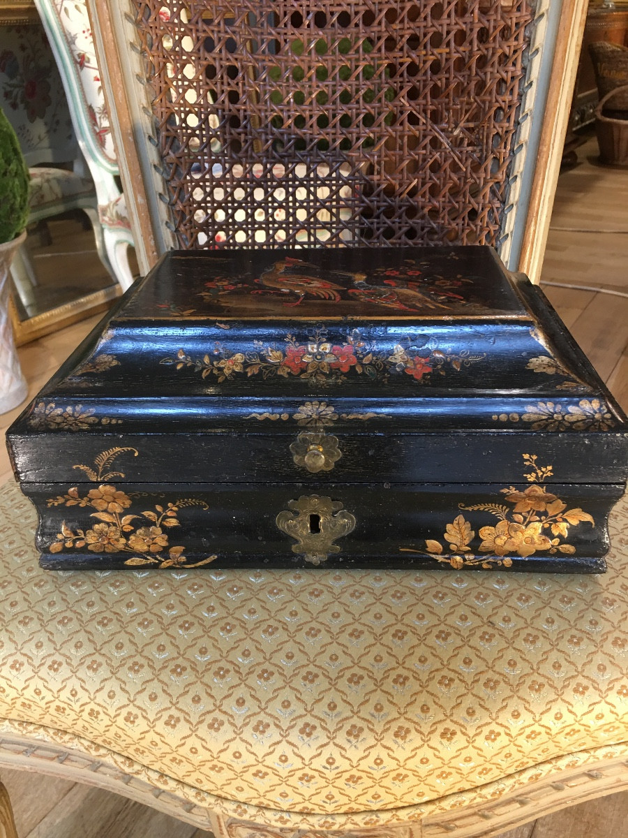 Boîte à perruque en vernis européen époque XVIII 