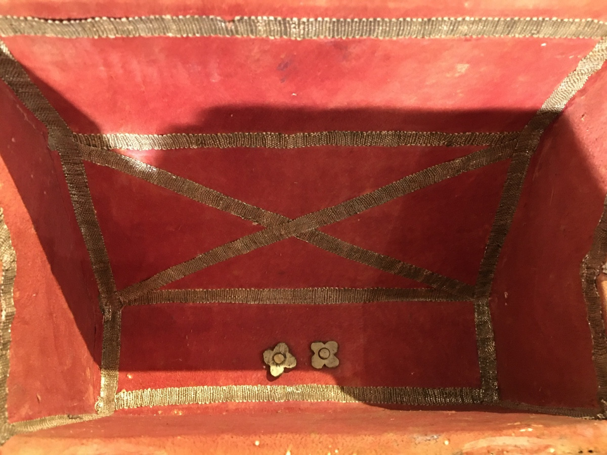18th Century Gold-stamped Leather Cutlery Box-photo-4