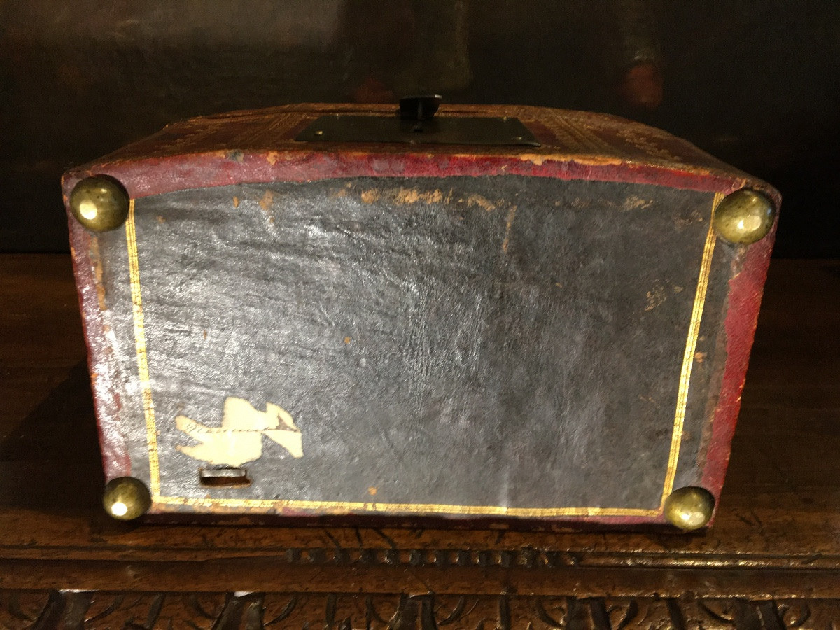 18th Century Gold-stamped Leather Cutlery Box-photo-4