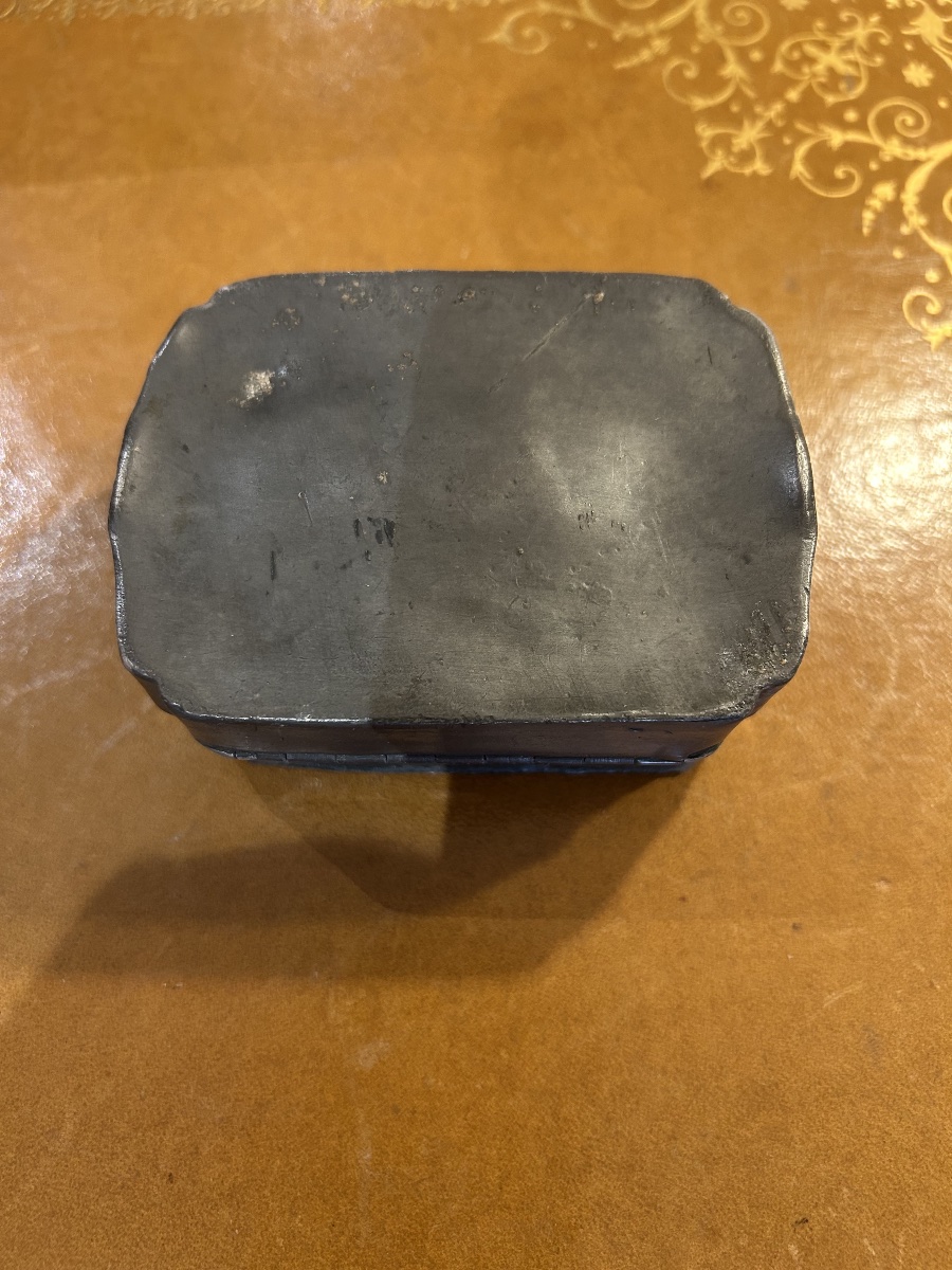 Tabatière étain époque XVIIIeme-photo-1