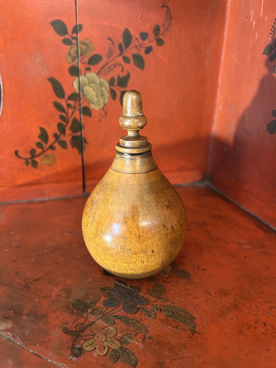 19th-century Turned Boxwood Pepper Shaker