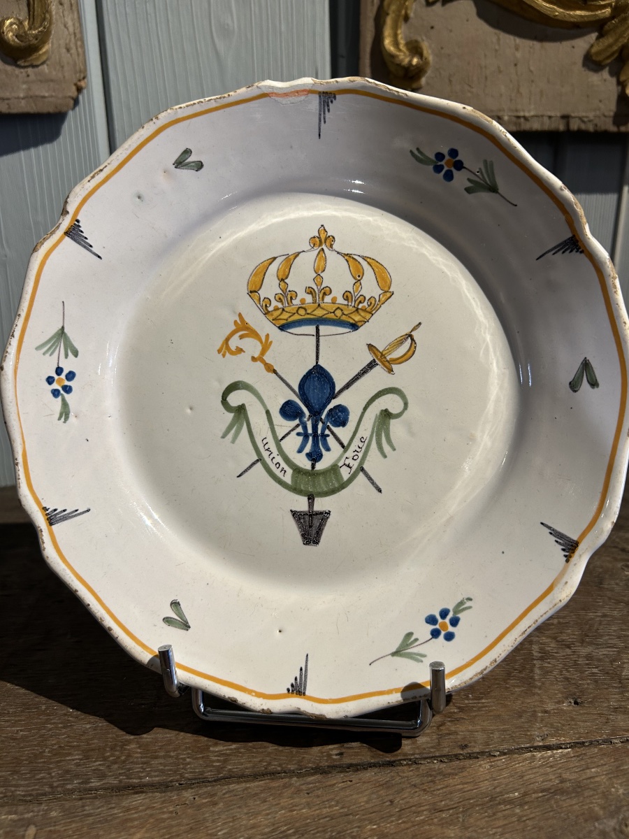 Pre-revolutionary 18th-century Nevers Plate-photo-2