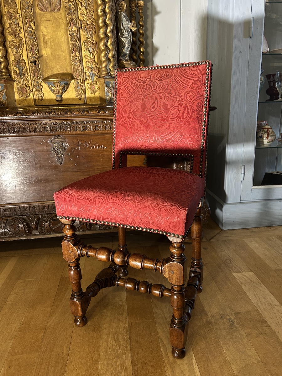 Chaise Louis XIII noyer tourné 17 eme