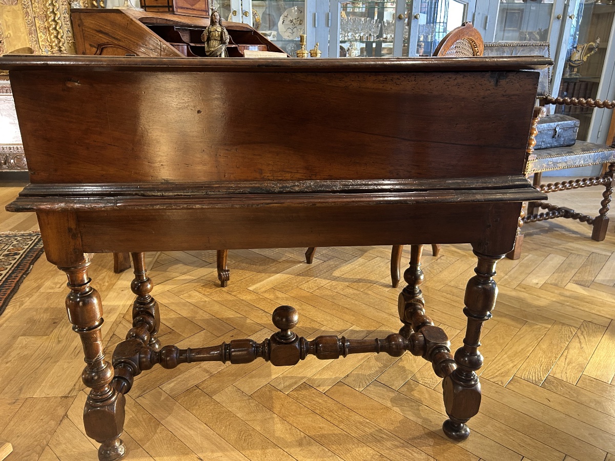 Bureau de voyage noyer epoque XVIIeme-photo-3