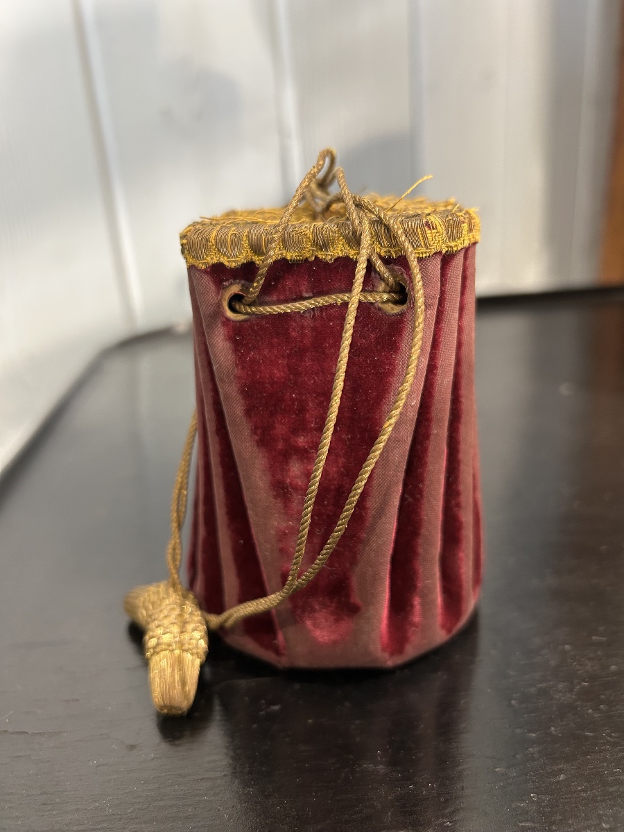 Aumônière en velours de soie d’époque XIX eme-photo-2