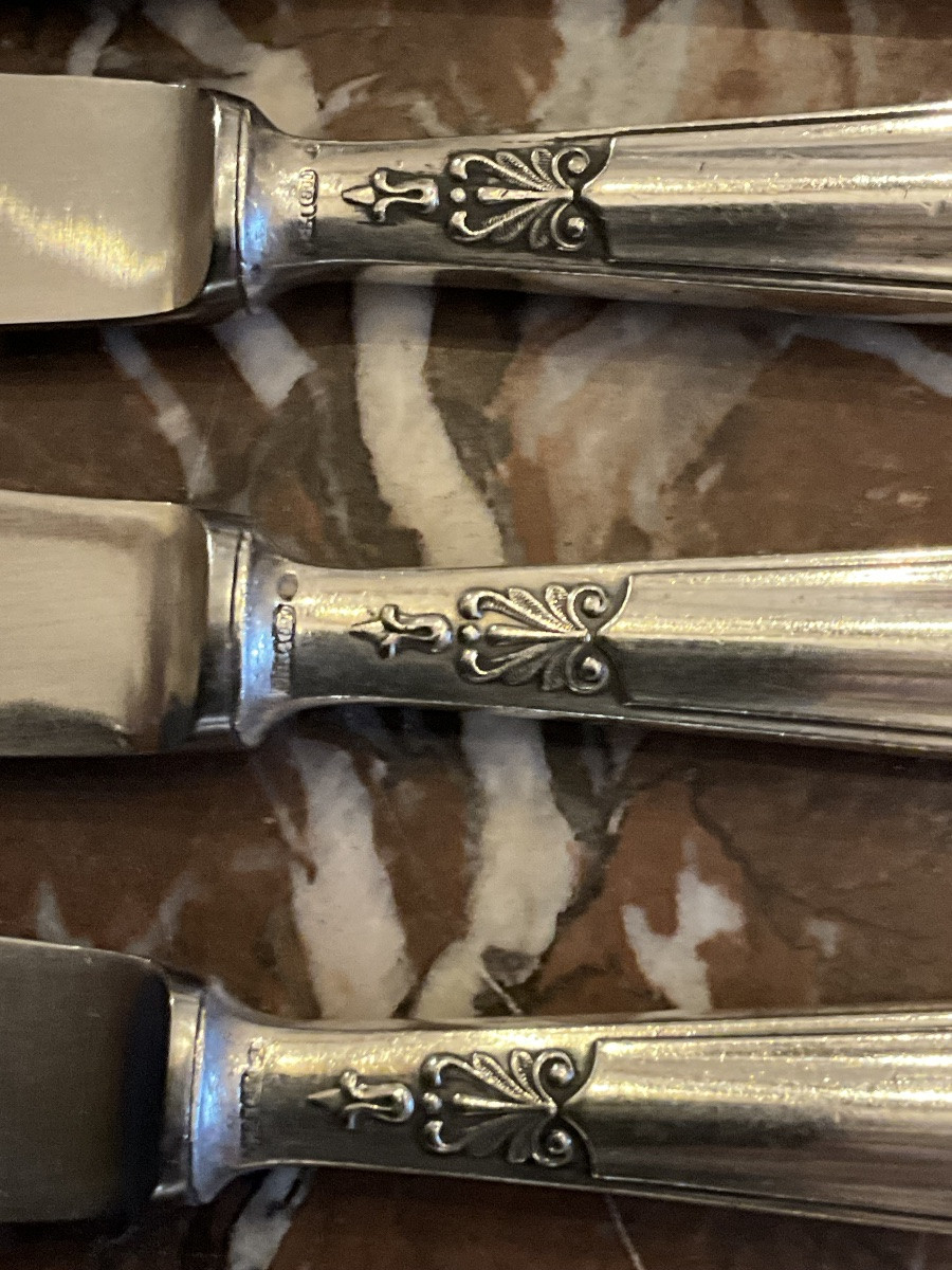 11 couteaux à dessert . Manches en argent fourré ,  800/1000 .  Italie .  Orfèvres Clementi -photo-1