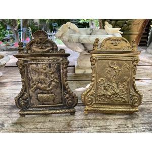 2 baisers de paix ou osculatoires en bronze , XVIIIème siècle 
