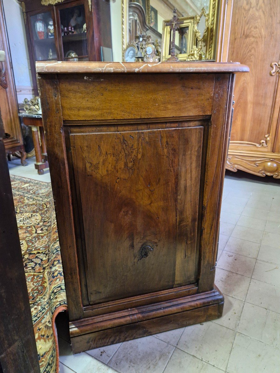 Old Hunting Buffet-photo-2
