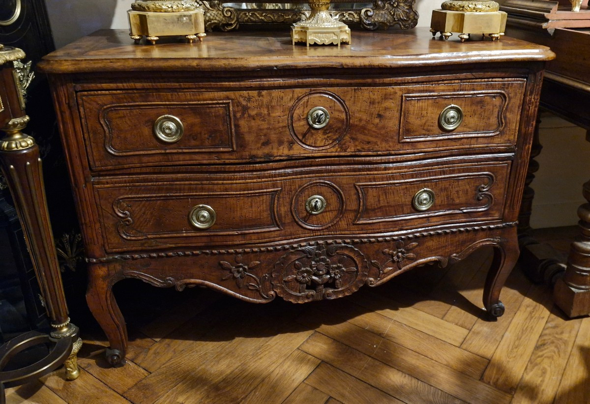 Commode provençale XVIII Ème s 