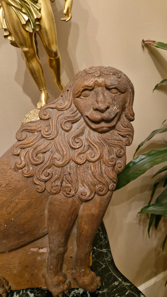 Carved Wooden Lion, 18th Century Woodwork Element -photo-3