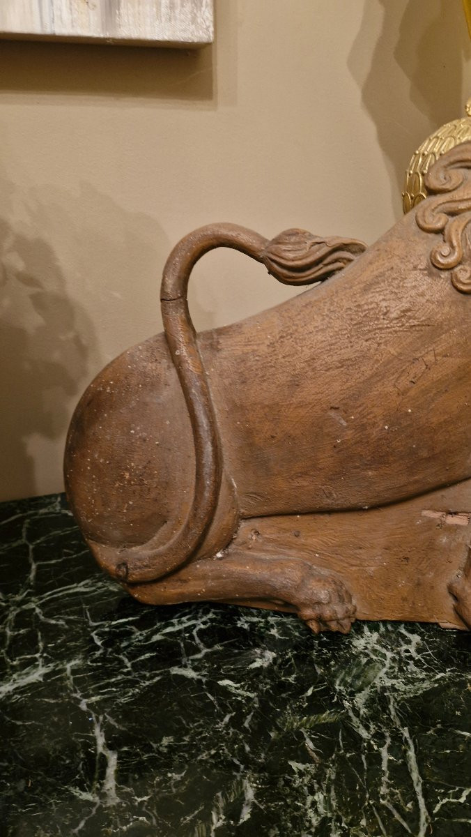 Carved Wooden Lion, 18th Century Woodwork Element -photo-4