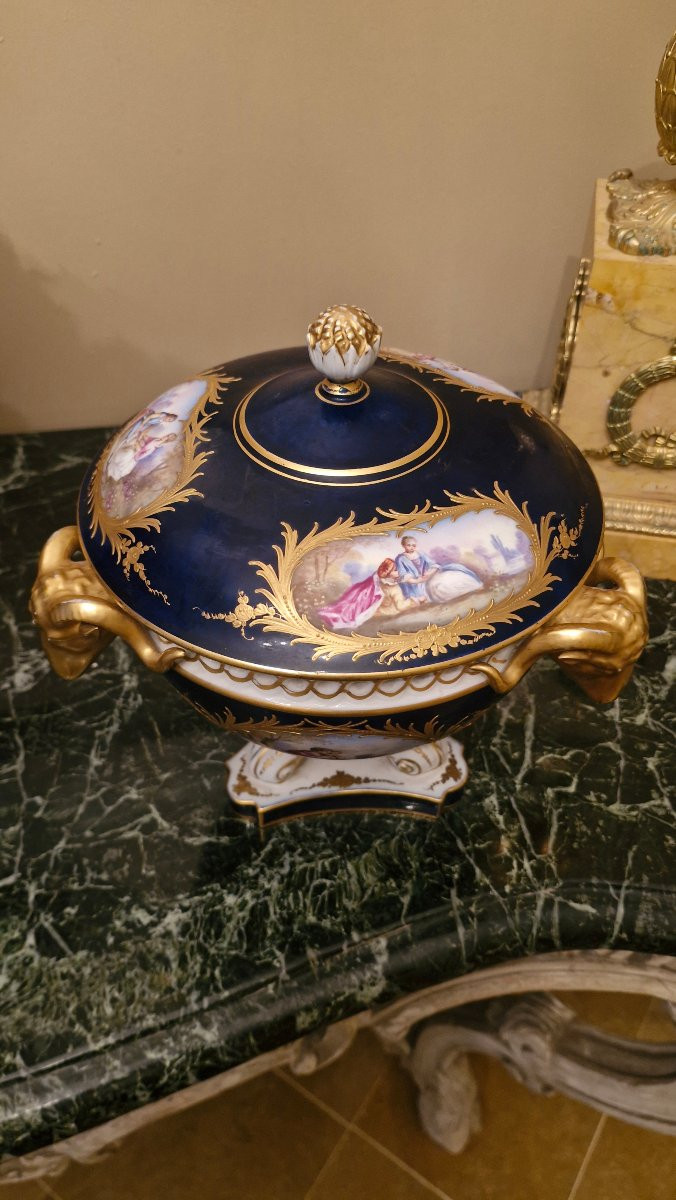 Pot pourri en porcelaine de Sèvres -photo-2