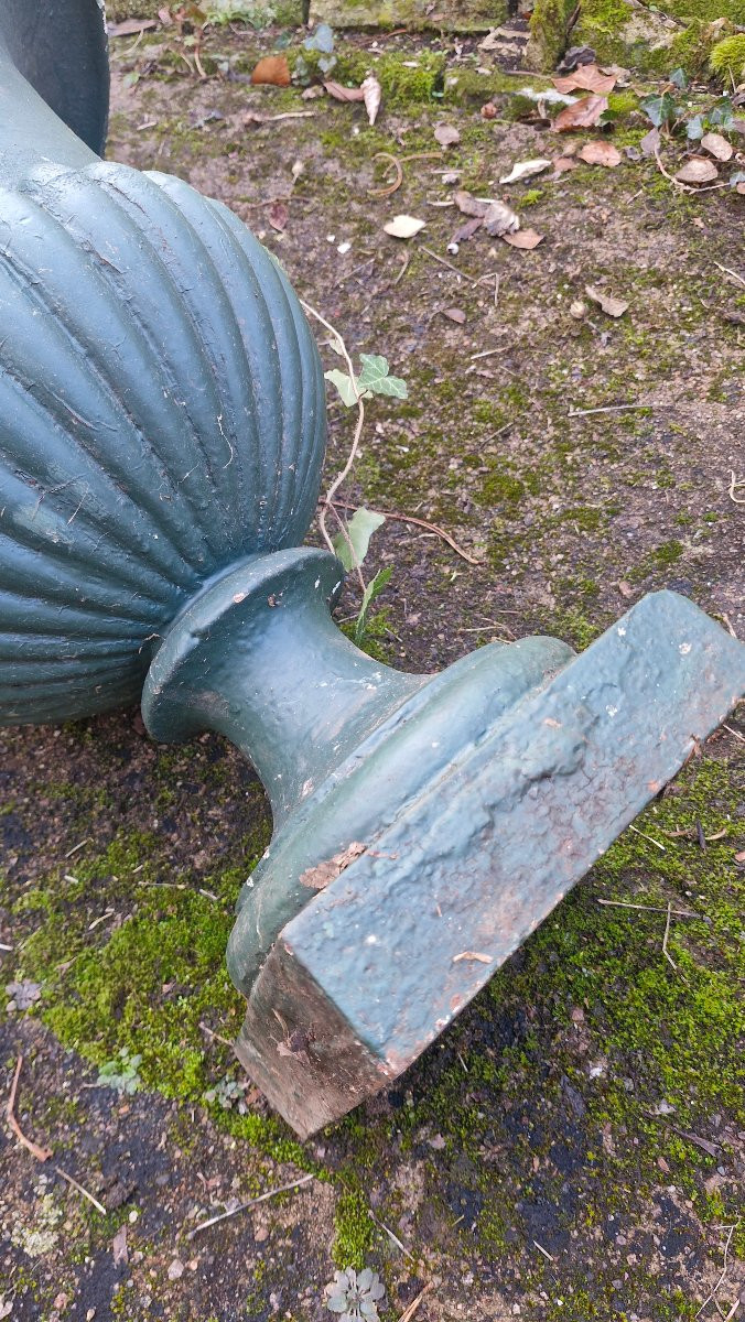 Paire de vases Medicis en fonte Époque XIX Ème S -photo-7
