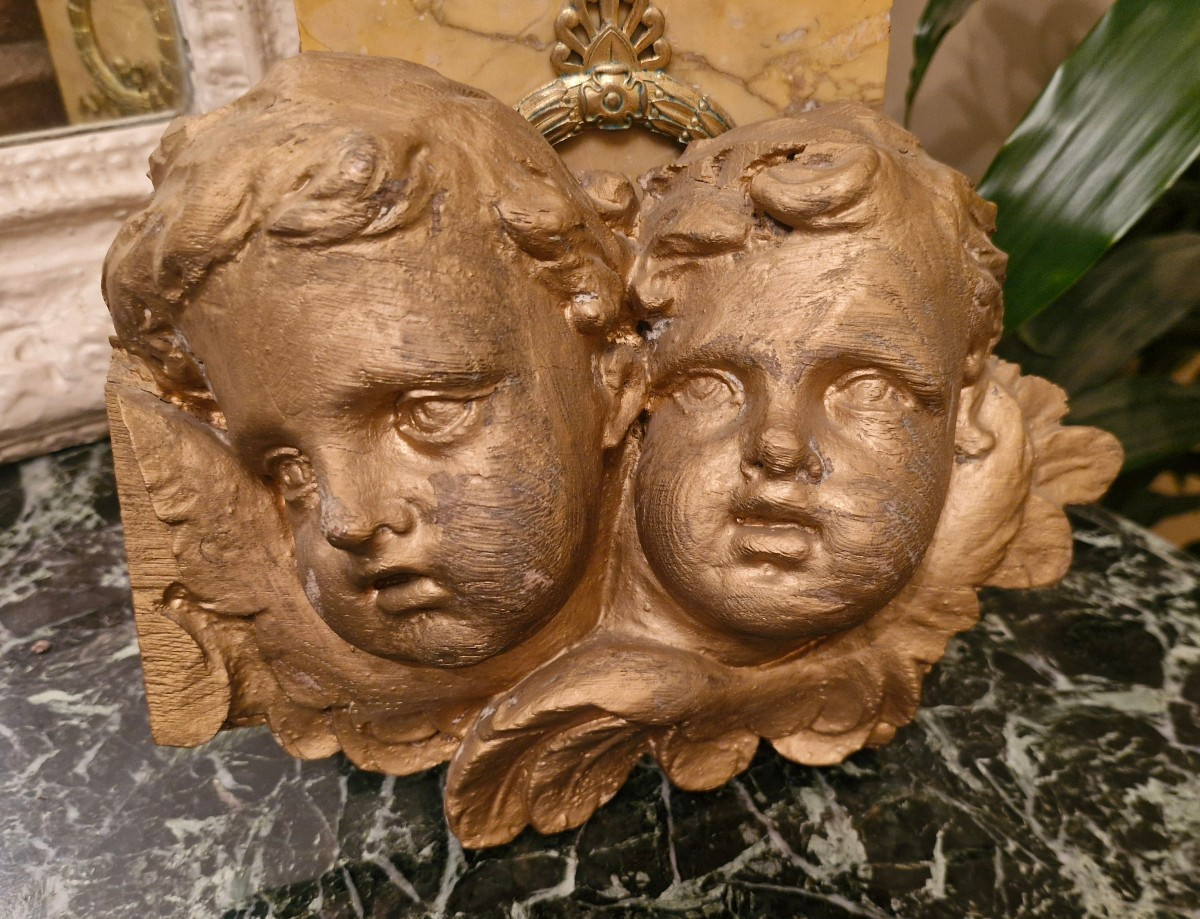 Têtes d'ange en bois sculpté doré
