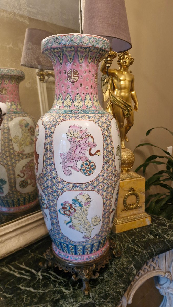 Chinese Porcelain Vase With Bronze Mount-photo-2