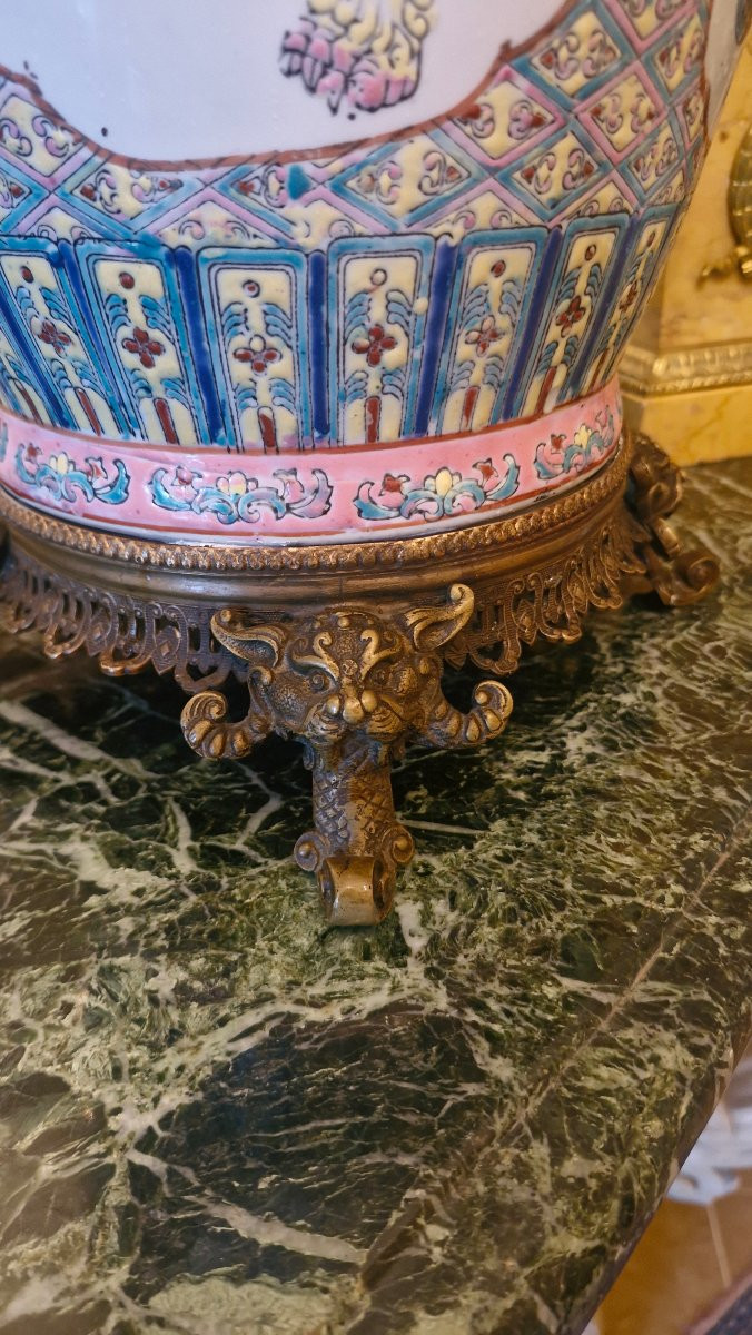 Chinese Porcelain Vase With Bronze Mount-photo-3