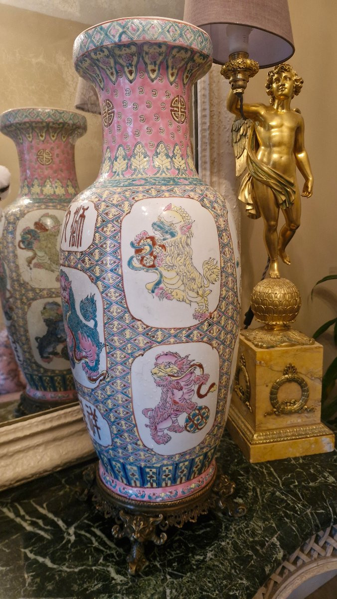 Chinese Porcelain Vase With Bronze Mount-photo-3