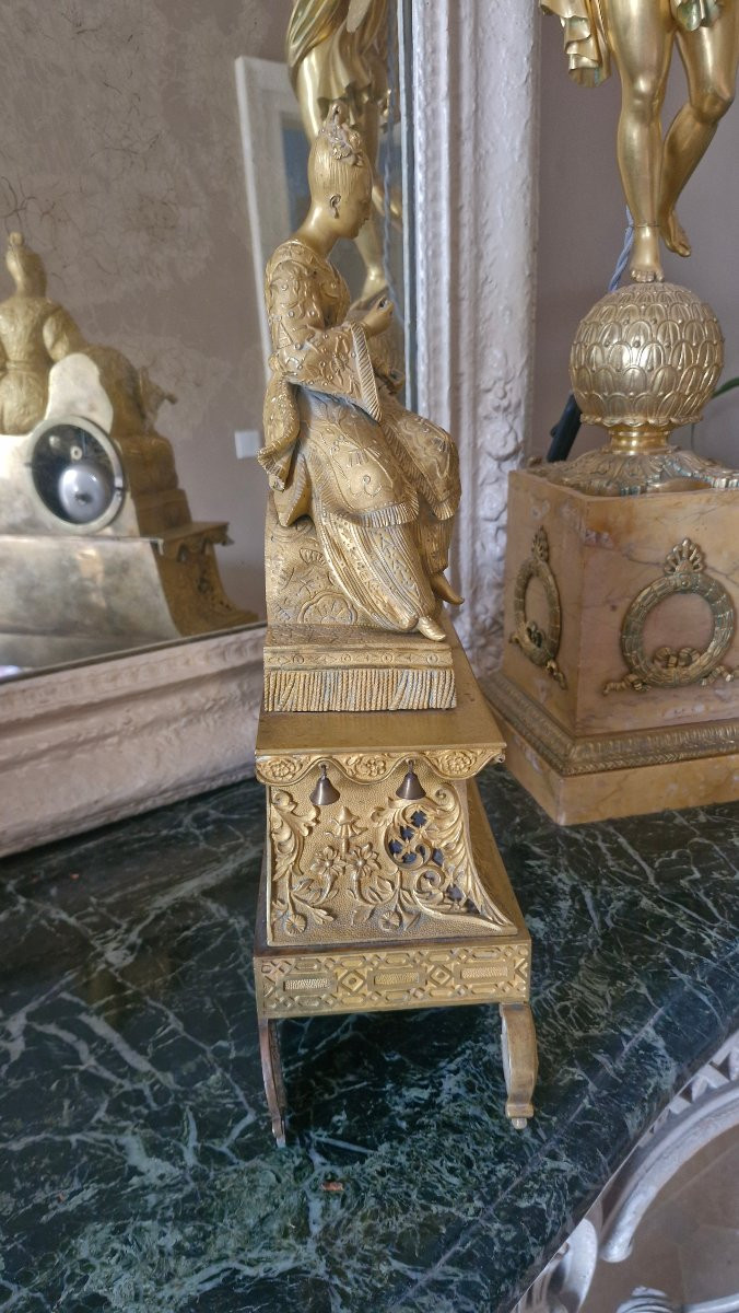 Horloge en bronze, femme chinoise XIX Ème S -photo-3