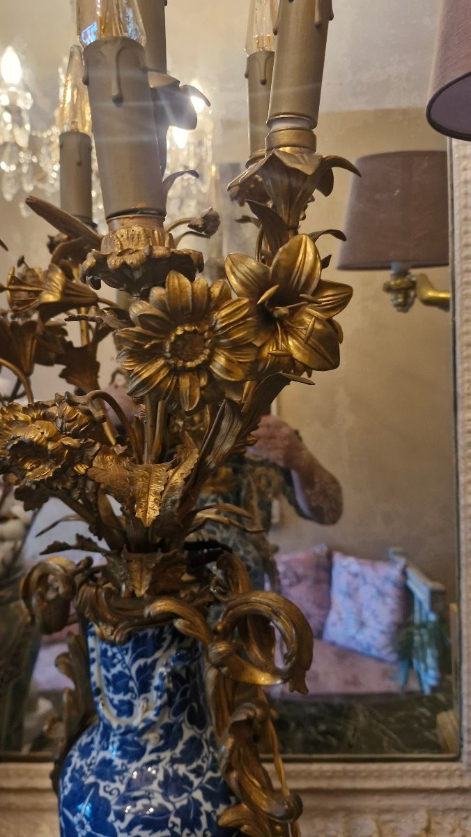 Lampe en porcelaine de Chine, Monture En bronze-photo-3