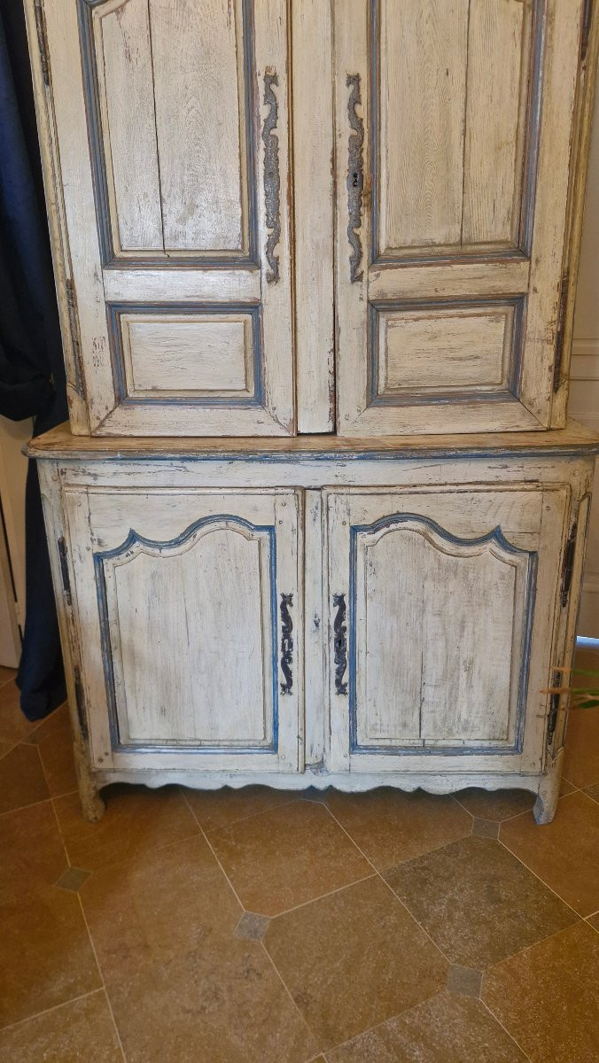 18th C. Patinated Wood Presentation Sideboard-photo-3
