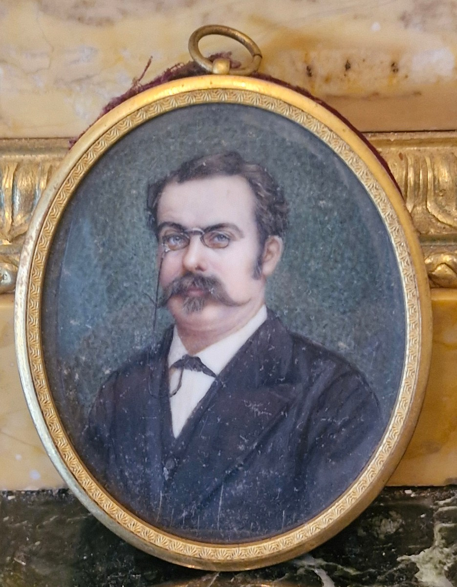 Oval Miniature Of A Man Wearing Eyeglasses