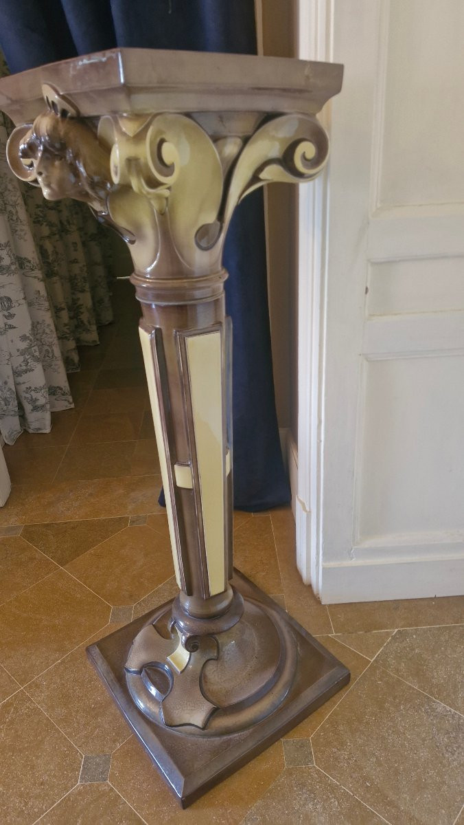 Colonne en barbotine à décor grotesque -photo-4