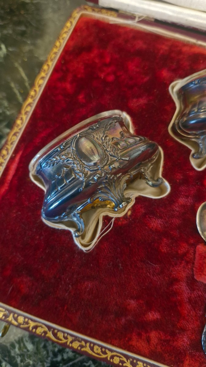 Écrin comprenant 4 salière en argent -photo-1