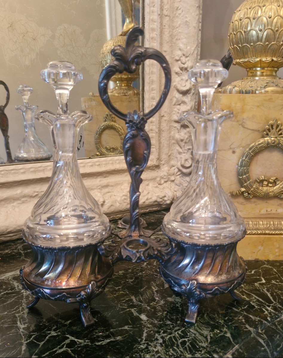 Oil And Vinegar Cruet In Silver-plated Metal