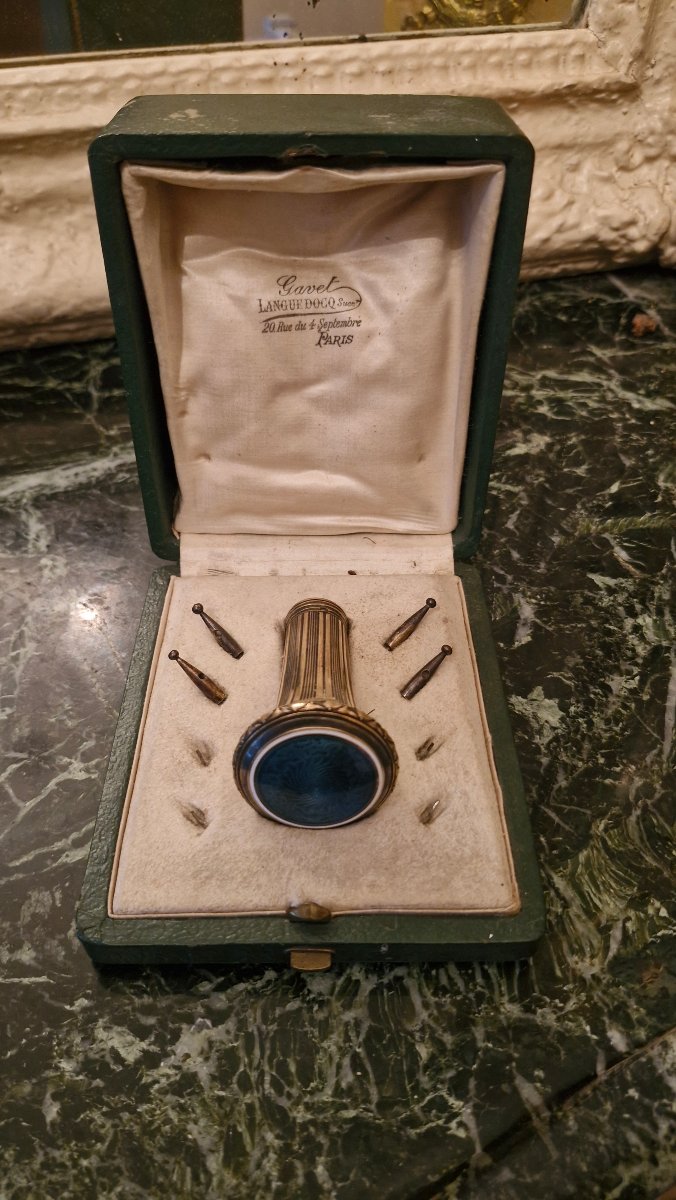 Écrin pommeau d'ombrelle en argent Gavet à Paris-photo-3