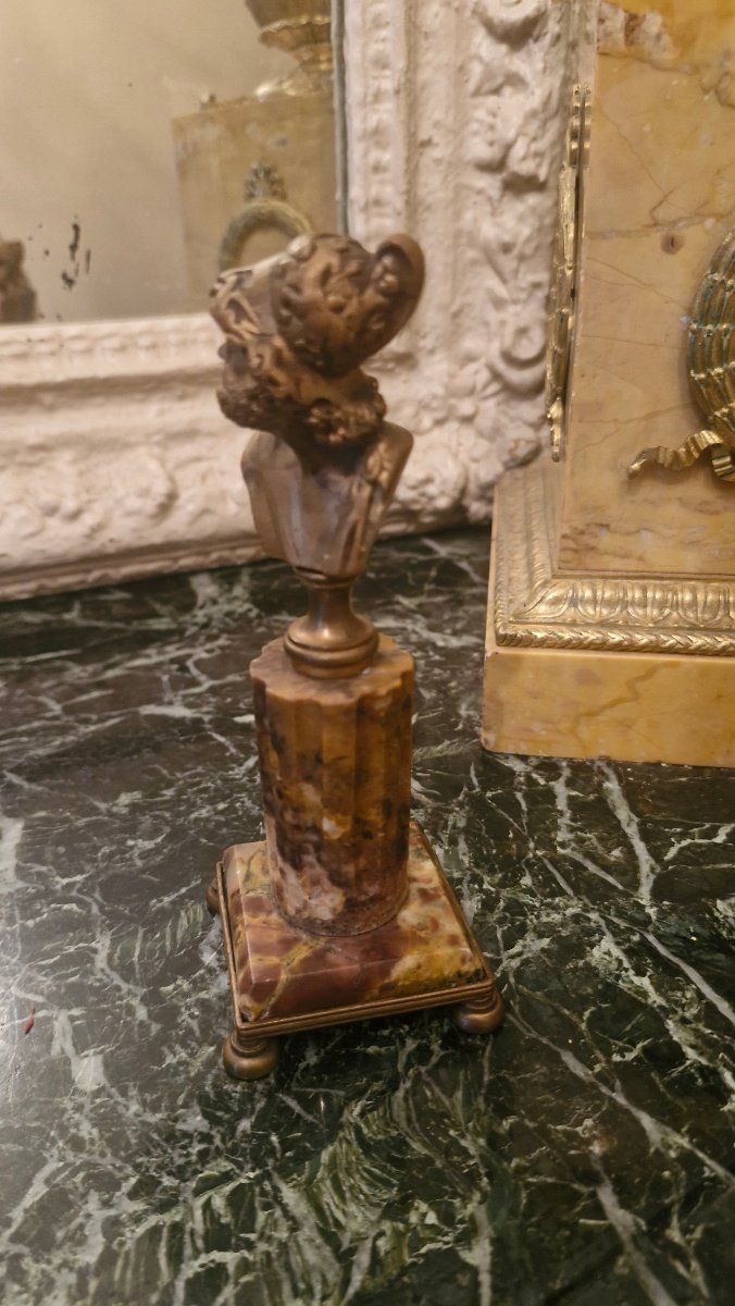 Bronze Bust Depicting A Man From Antiquity-photo-4