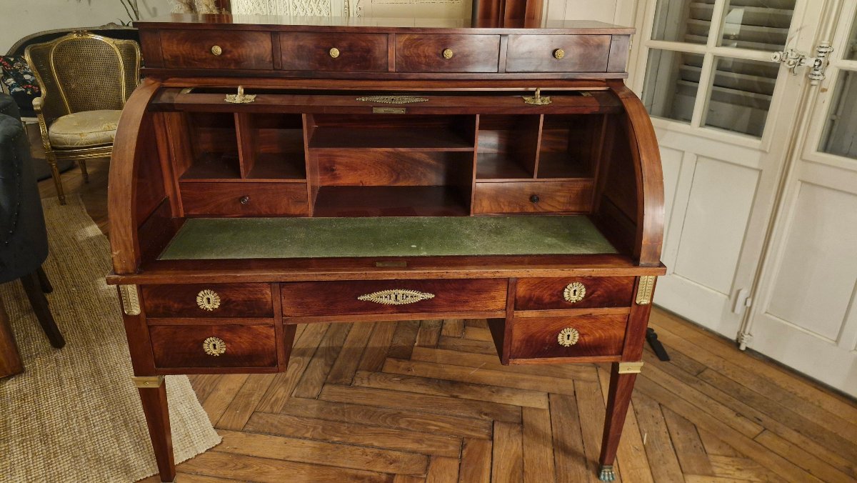 Empire-style Cylindrical Desk-photo-1