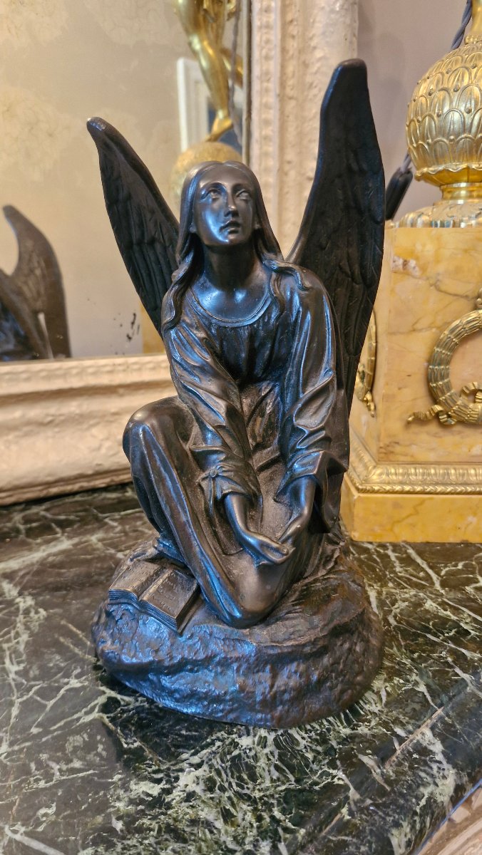 Ange agenouillé, bronze signé Théodore Gechter-photo-2