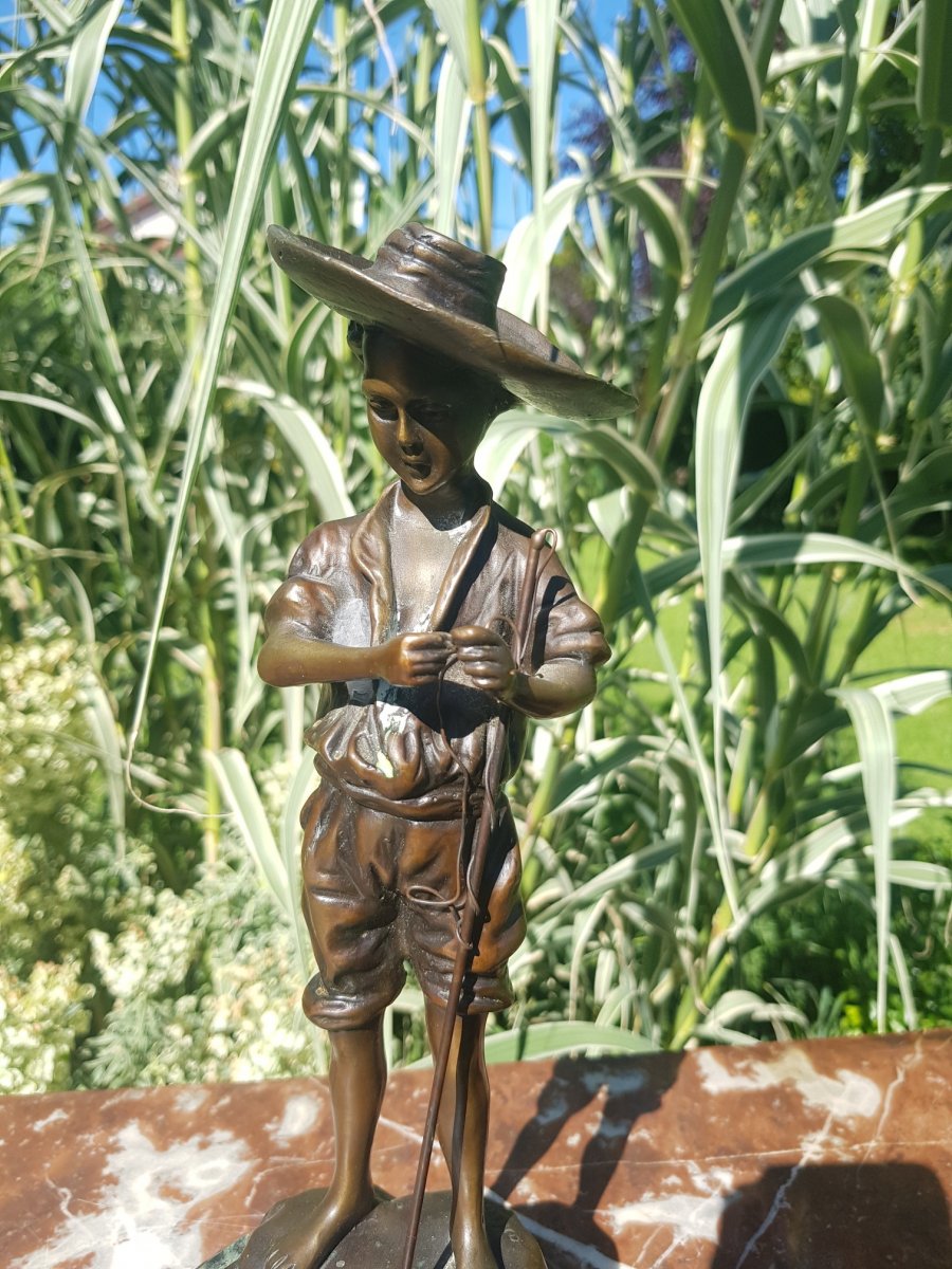 J. Bastiane, Bronze Statue Representing A Happy Fisherman-photo-2