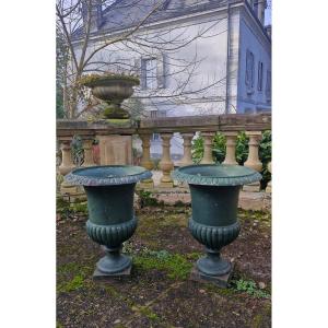 Paire de vases Medicis en fonte Époque XIX Ème S 