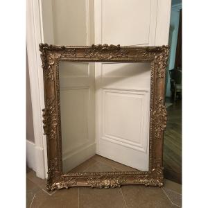 Cadre XVIIIe siècle en bois scuplté 