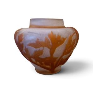 Vase en pâte de verre signé Gallé