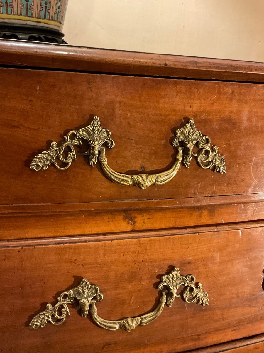 Curved Chest Of Drawers. Beginning Of The 18th Century-photo-4